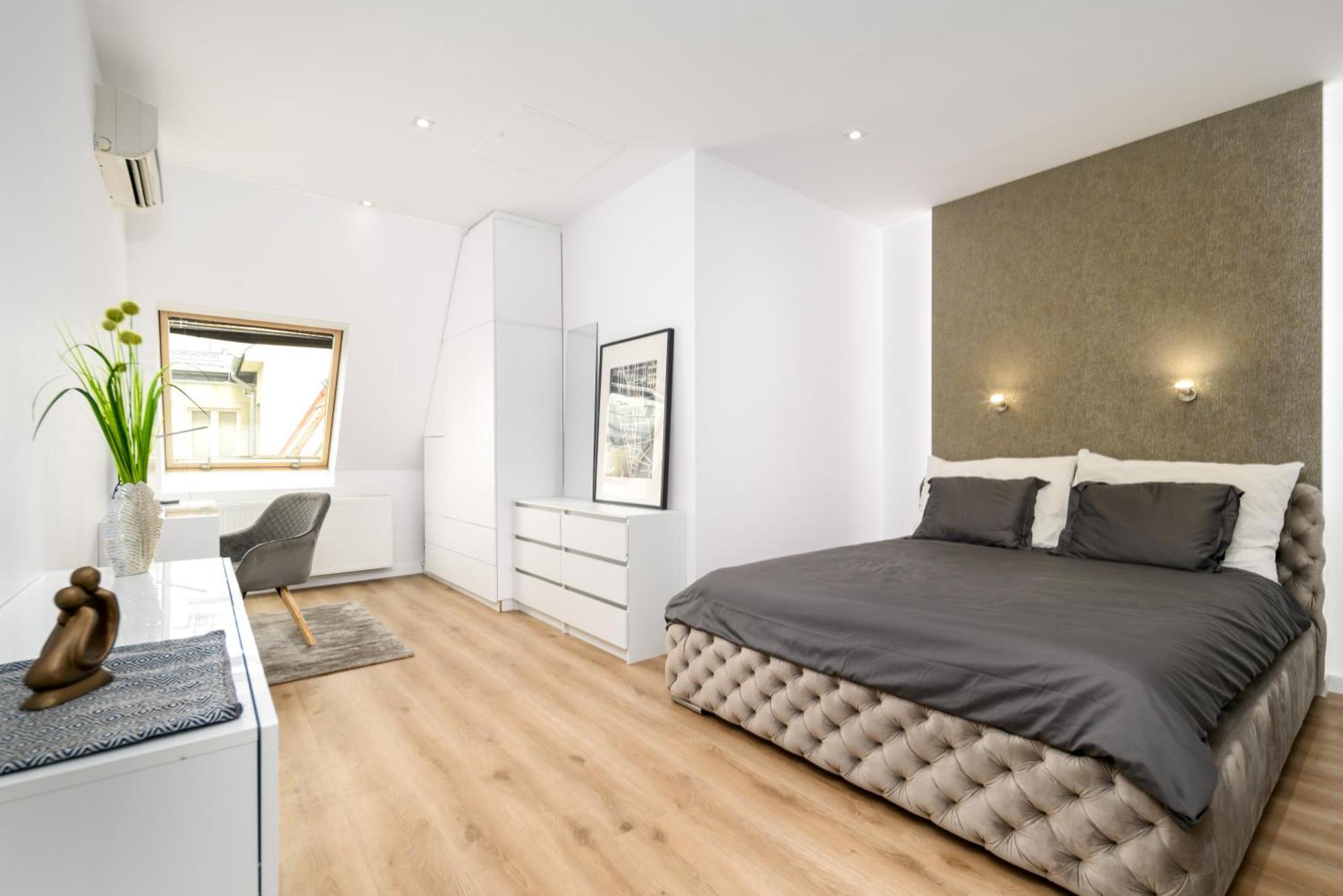 Triplex, Rooftop With Parlament View & Jacuzzi Апартаменты